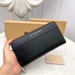 【バーバリー】送料関税込 定番人気 ジッパー・ラウンド・長財布 - 画像 (7)