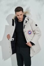 【カナダグース】寒い冬に最適☆女性と男性☆人気 Expedition Parka☆ダウンジャケット 全7色 - 画像 (17)