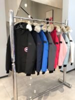 【カナダグース】寒い冬に最適☆女性と男性☆人気 Expedition Parka☆ダウンジャケット 全7色 - 画像 (3)