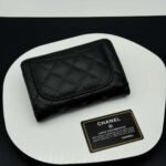 【シャネル】  2つ折り財布 キャビアスキン レザー ゴールド金具 財布A48667 - 画像 (3)