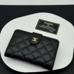 【シャネル】  2つ折り財布 キャビアスキン レザー ゴールド金具 財布A48667 - 画像 (6)