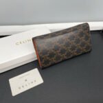 【セリーヌ】25SSのマストアイテム！スタイルを格上げ - 画像 (6)