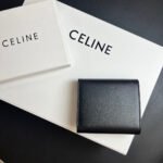 【セリーヌ】大人気スモール フラップ トリオンフ 三折り財布 - 画像 (4)