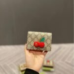 【グッチ】 使いやすいミニ財布 上質レザー 今だけ特価 - 画像 (3)