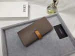【ロエベ】ロングウォレット 5色展開 上質レザー 豪華な一品 - 画像 (3)