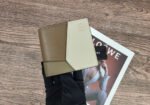 【ロエベ】高級感あふれるコンパクト財布 即完売必至 - 画像 (2)