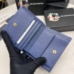 【プラダ】サフィアーノレザー使用 三角ロゴコインパース 春限定カラー展開中 - 画像 (7)