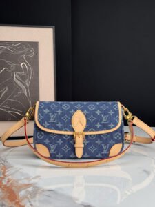 BLUE13070