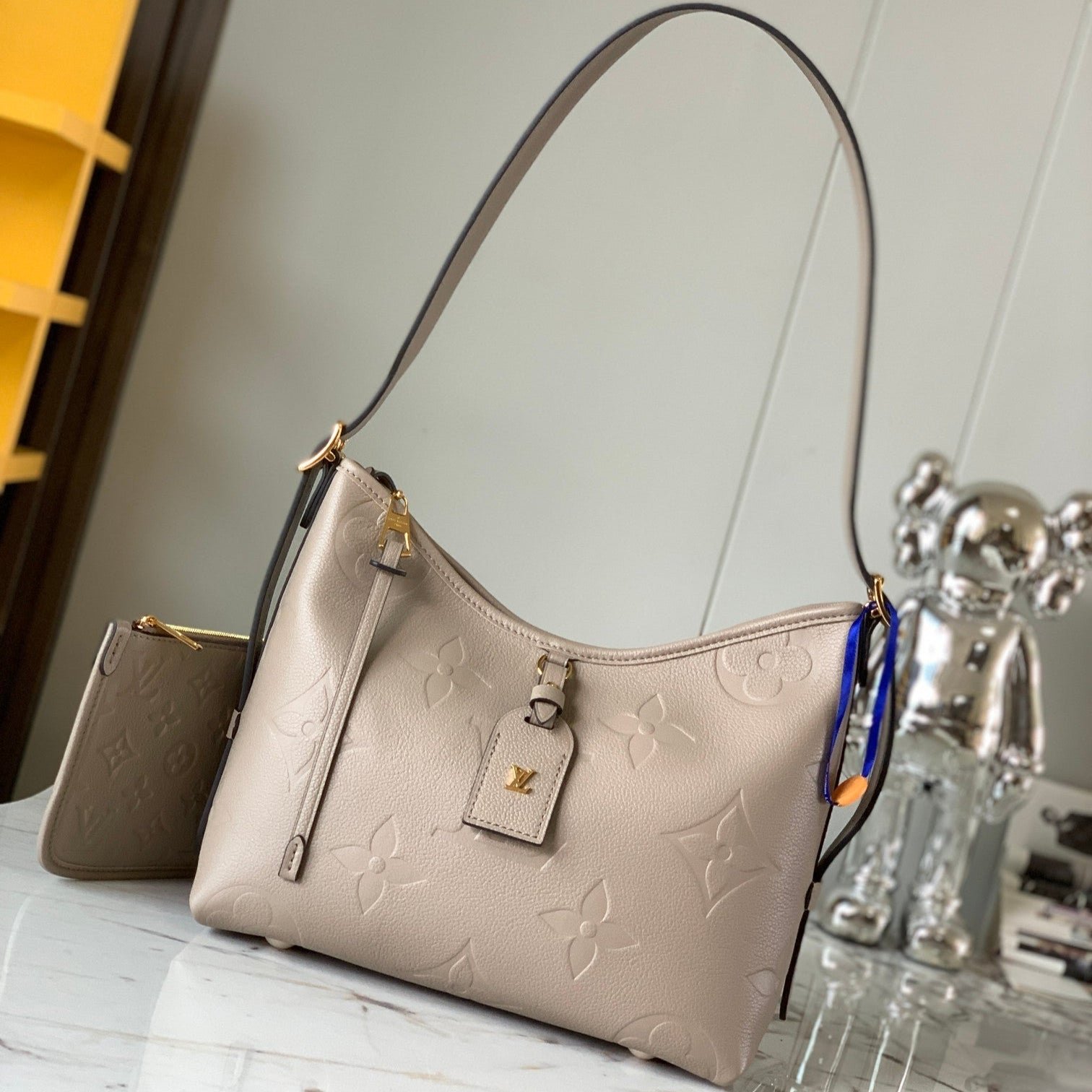 VV-BAG-29YHPM-GREY_1.jpg 【ルイヴィトン】関税送料込み◆Carryall PM|多機能デザインで肩掛け&斜挎可能! - 画像 (1)