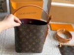 【ルイヴィトン】★水桶バッグ｜クラシックなデザイン、斜め掛けで使いやすい♪数量限定販売中！ - 画像 (5)
