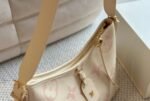 【ルイヴィトン】新作★大人気★Carry All｜優雅で高級感あふれるクリーム色♪数量限定販売中！ - 画像 (2)