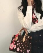 【ルイヴィトン】可愛すぎる♡村上隆コラボ 桜TM オンザゴーPM バッグM13269 - 画像 (4)