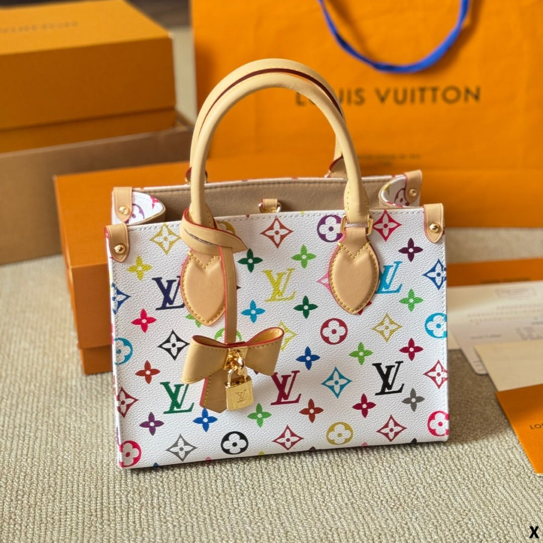 VV-BAG-TT-WHITE_5_44441c56-ef50-442a-80d7-b9cf7c2ec9e7.jpg 【ルイヴィトン】◆新品トートバッグ|村上隆コラボレーション♪会員限定販売 - 画像 (1)