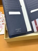 【ルイヴィトン】25SS★ ポルトフォイユ・ブラザ 長財布 お洒落 - 画像 (8)
