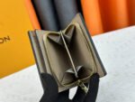 【ルイヴィトン】収納力抜群のミニ財布 上質感あふれるエンボス仕上げ - 画像 (5)