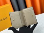 【ルイヴィトン】ミニ財布 小さな中に大きな収納力 即完売予感 - 画像 (5)