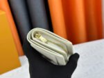 【ルイヴィトン】シンプルで上品なミニ財布 限定販売中 - 画像 (9)