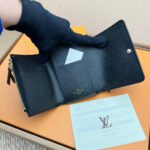 【ルイ・ヴィトン】Victorine エンベロープ財布｜コンパクトでエレガント - 画像 (4)