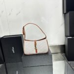 【サンローラン】LEA57ショルダーバッグ 軽量＆カジュアル 数量限定 - 画像 (3)