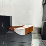 【サンローラン】LEA57ショルダーバッグ 軽量＆カジュアル 数量限定 - 画像 (4)